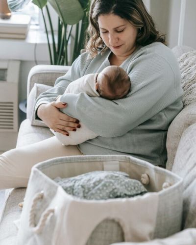 Zeit für Regeneration: Warum Mütter nach der Geburt Erholung brauchen